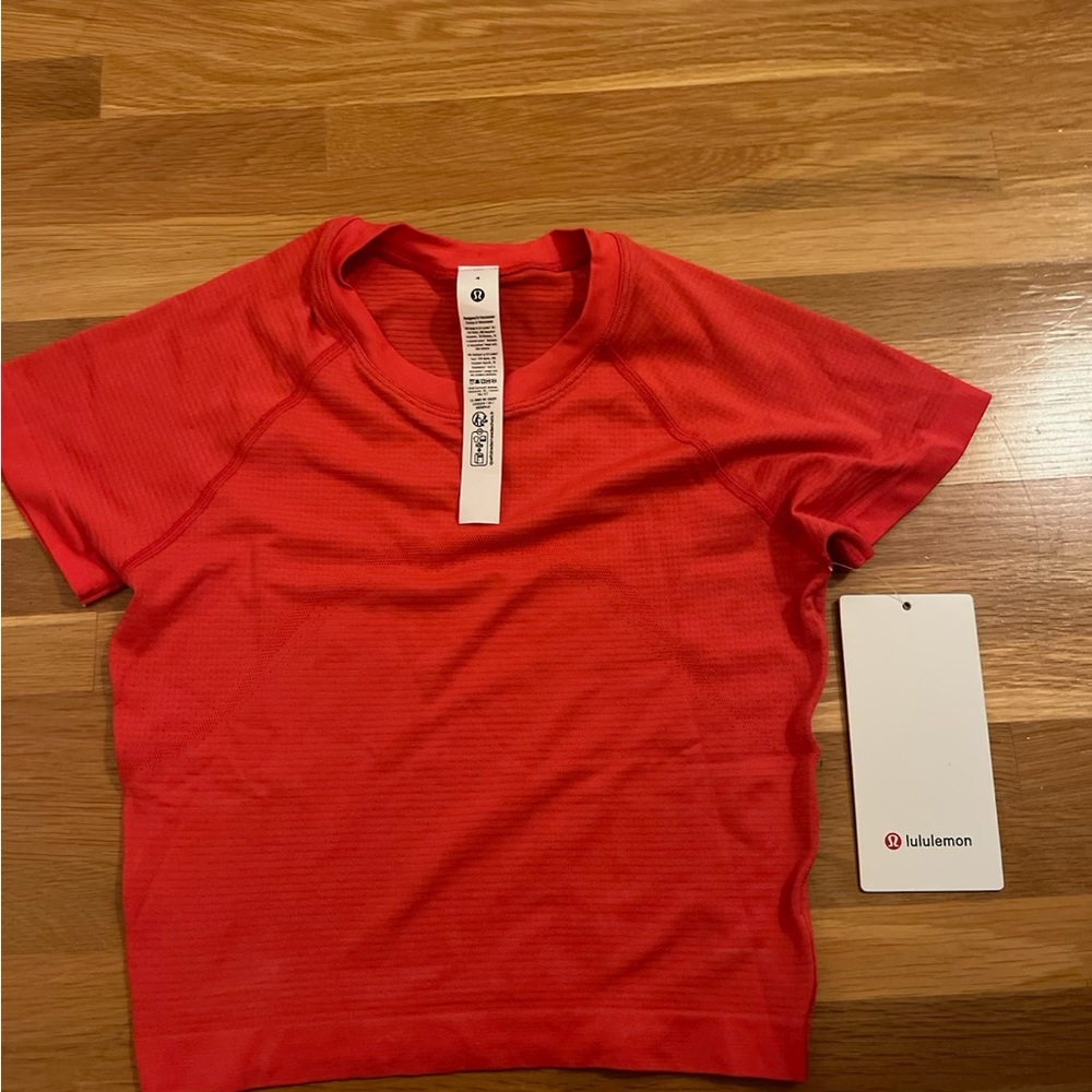 Lululemon Athletica Scarlet Crew Neck Tee
